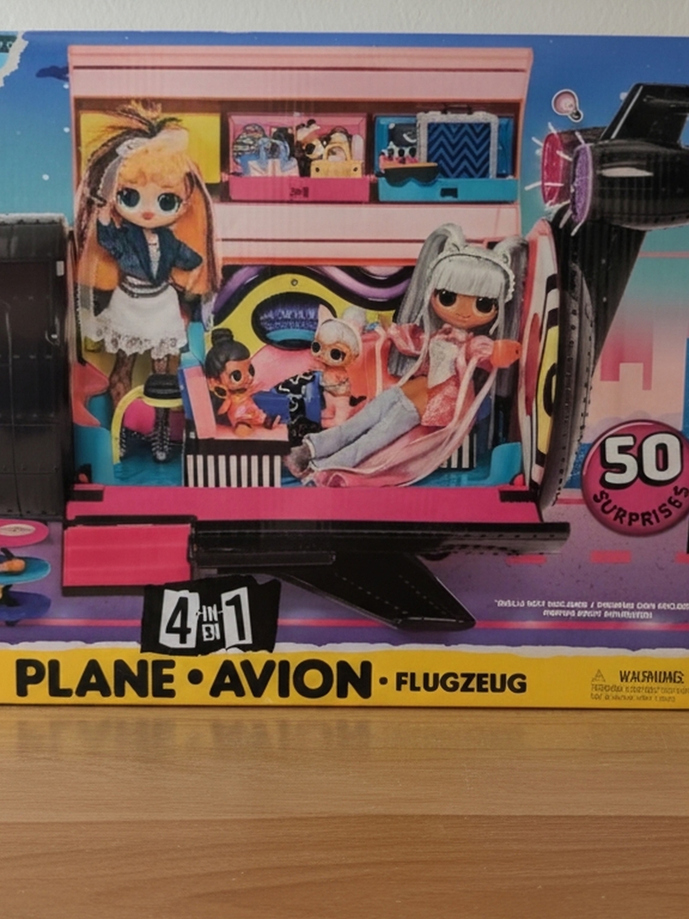 NIB L.O.L. Surprise! O.M.G. Remix 4-in-1 Plane With 50 Surprises